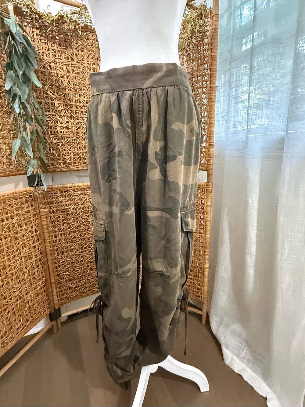 NWT AllSaints Kaye Tencel Camo Cargo Trousers M